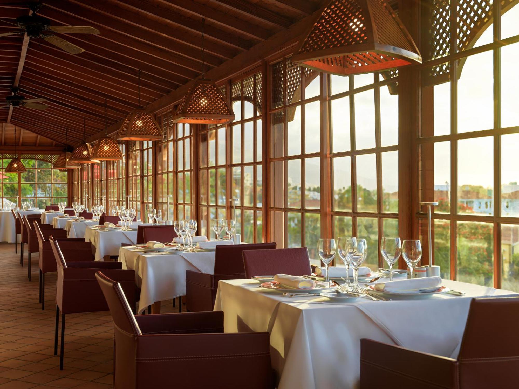 호텔 보타니코 이 오리엔탈 스파 가든 푸에르토 드 라 크루즈 외부 사진 Restaurant